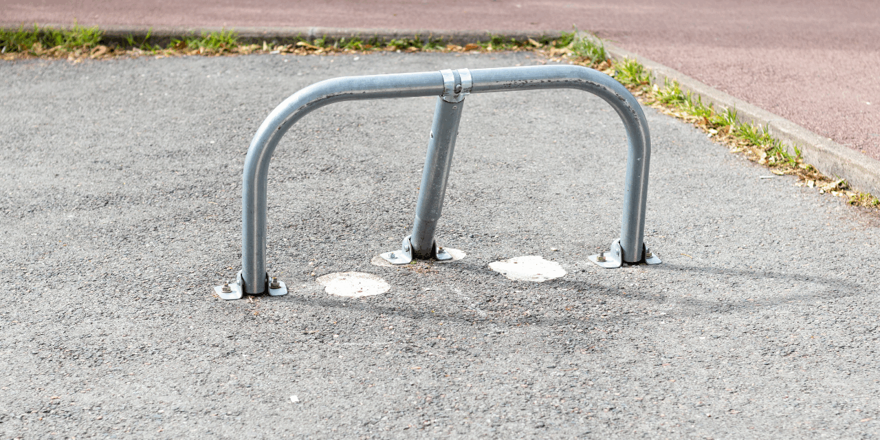 Barrière parking escamotable : Protégez votre place de parking